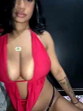 Snapshot of hillarymoreninha chatting on 11-07-25, 10:37 hillarymoreninha online show from 11-07-25, 10:37