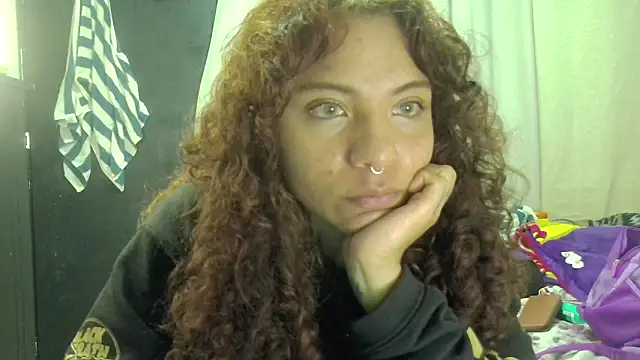 VioletV online show from 02-18-26, 01:01