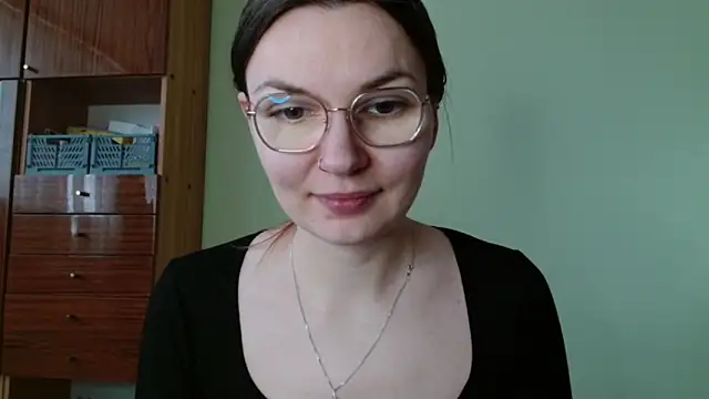 LooveELLYx online show from 02-10-26, 02:32