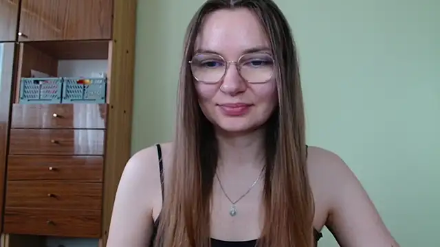 LooveELLYx online show from 06-05-26, 06:31