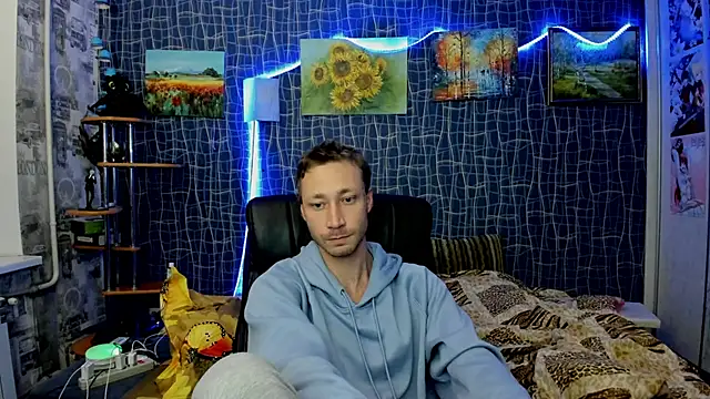 CuteBoy228 online show from 12-15-25, 09:08