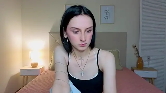 Snapshot of Little_moly999 chatting on 10-06-25, 08:06 Little moly999 online show from 10-06-25, 08:06