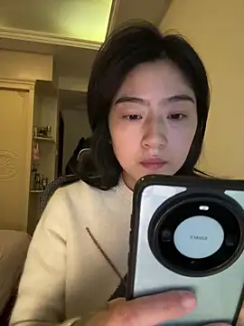 Olivia-l online show from 12-03-25, 11:52