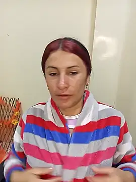 karinnahotdirty online show from 11-18-25, 10:47