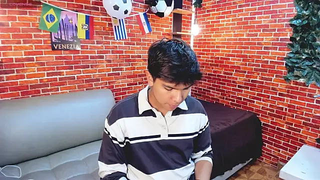 Snapshot of Thiago_Kozak chatting on 07-03-26, 12:33 Thiago Kozak online show from 07-03-26, 12:33