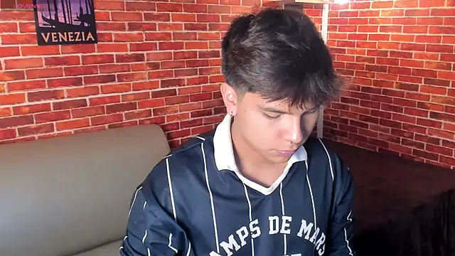 Snapshot of Thiago_Kozak chatting on 07-28-26, 01:21 Thiago Kozak online show from 07-28-26, 01:21