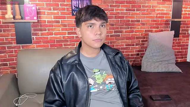 Snapshot of Thiago_Kozak chatting on 07-29-26, 01:53 Thiago Kozak online show from 07-29-26, 01:53