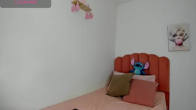 julieth sanzz online show from 07-20-26, 10:39