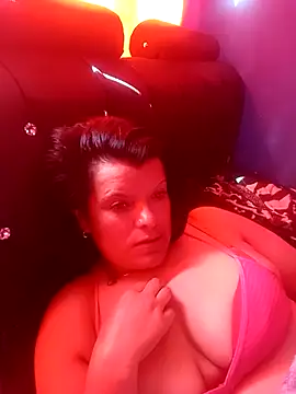 Hanna Kieran online show from 11-27-25, 01:24