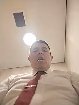 BigCristh79 online show from 05-19-26, 01:56