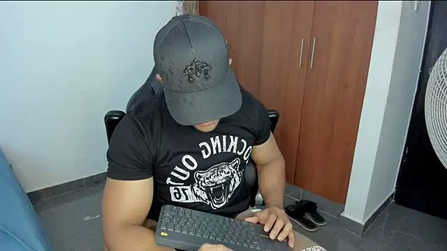 Evansdark1 online show from 04-14-26, 10:16