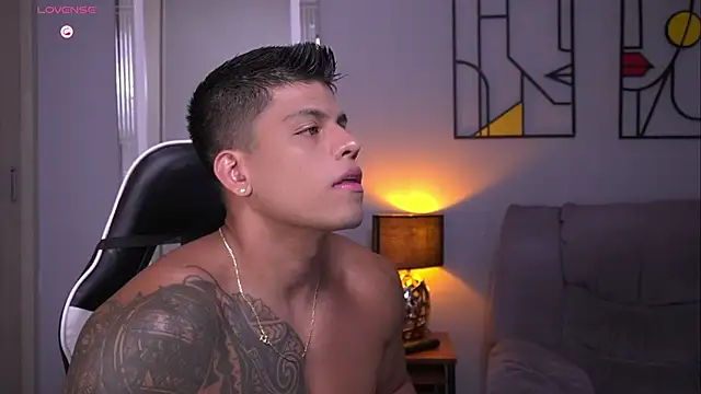 tyler muscle1 online show from 05-30-26, 03:42