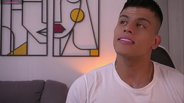 tyler muscle1 online show from 07-17-26, 04:12