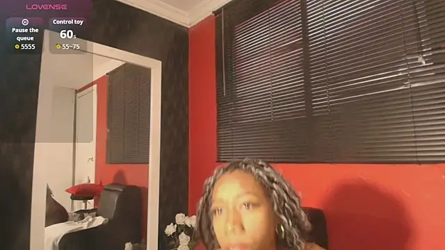 Snapshot of NathalyLeen chatting on 06-16-26, 08:55 NathalyLeen online show from 06-16-26, 08:55