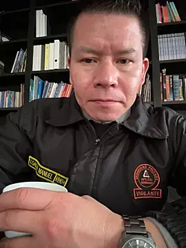 Manu0586 online show from 10-25-25, 11:51