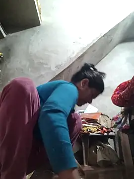 couple 71 online show from 01-14-26, 06:41