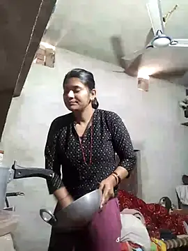 couple 71 online show from 02-17-26, 07:27