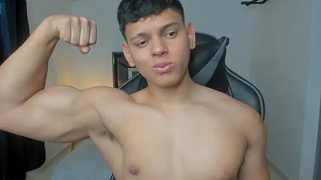 Snapshot of jett_carte chatting on 11-04-25, 06:18 jett carte online show from 11-04-25, 06:18