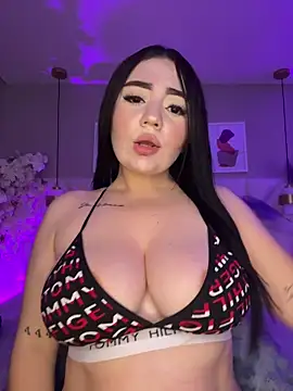 Valeria carter online show from 11-19-25, 08:20