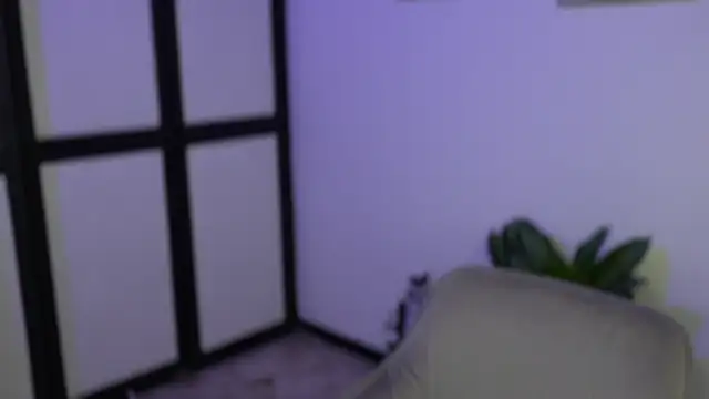 sweettaaron01 online show from 06-07-26, 12:59