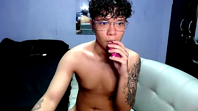 Dereck Gils online show from 12-04-25, 07:22