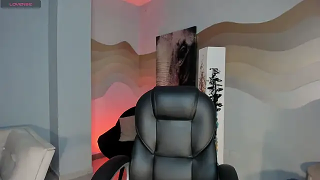 SarahYates online show from 05-22-26, 04:08