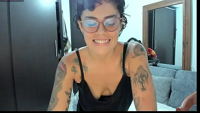 Snapshot of natt_op chatting on 04-24-26, 12:35 natt op online show from 04-24-26, 12:35