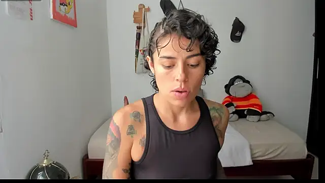 Snapshot of natt_op chatting on 07-19-26, 05:49 natt op online show from 07-19-26, 05:49