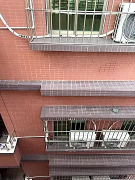 Snapshot of hardysuning chatting on 09-14-25, 08:24 hardysuning online show from 09-14-25, 08:24