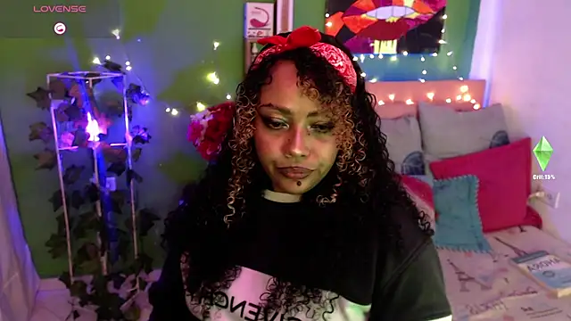 Snapshot of katherinnyazz chatting on 10-22-25, 07:30 katherinnyazz online show from 10-22-25, 07:30
