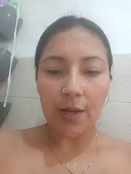 Snapshot of mafe_velezzz chatting on 10-24-25, 01:07 mafe velezzz online show from 10-24-25, 01:07