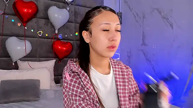 Nelly Kimm online show from 02-21-26, 01:06