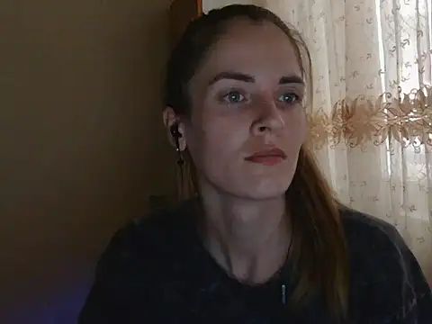 Snapshot of JayeTyler chatting on 11-15-25, 06:33 JayeTyler online show from 11-15-25, 06:33