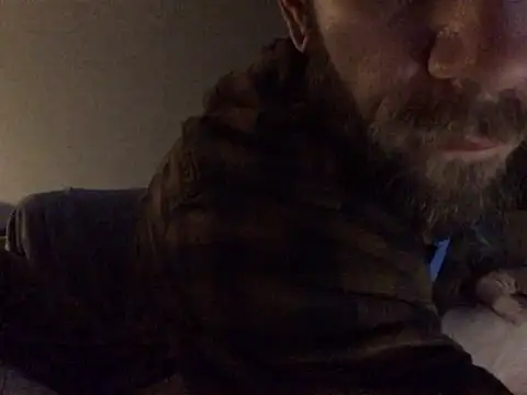 Snapshot of BlueCollarTattoos chatting on 04-06-26, 10:05 BlueCollarTattoos online show from 04-06-26, 10:05