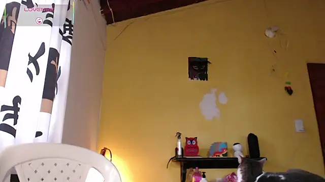 Emma Henderson online show from 12-15-25, 12:31