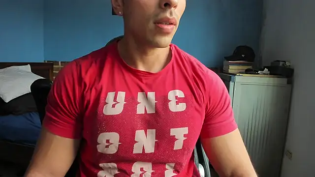 Snapshot of justinkarter chatting on 09-23-25, 05:49 justinkarter online show from 09-23-25, 05:49