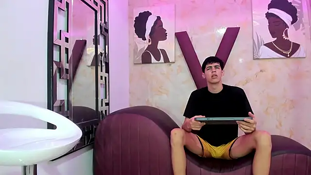 TWINKS FRIENDS online show from 01-11-26, 01:27