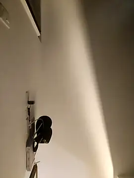 Hiroshi Shen online show from 12-18-25, 11:22