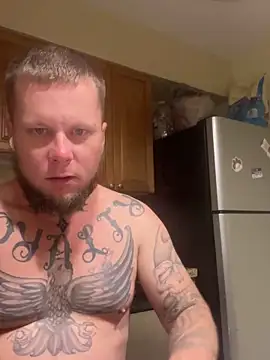 Snapshot of tattedpipeliner chatting on 11-03-25, 04:47 tattedpipeliner online show from 11-03-25, 04:47