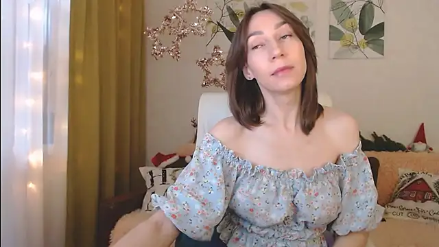 Snapshot of GoodGlamorGirl chatting on 01-07-25, 05:01 GoodGlamorGirl online show from 01-07-25, 05:01