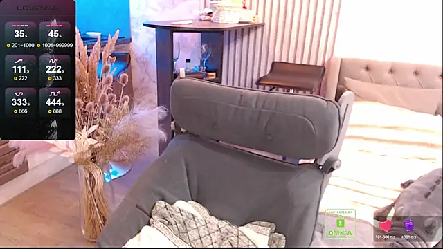 FreeBerryMILF online show from 04-14-26, 08:37