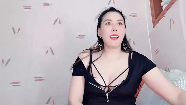 Eve5215 online show from 09-19-25, 04:07