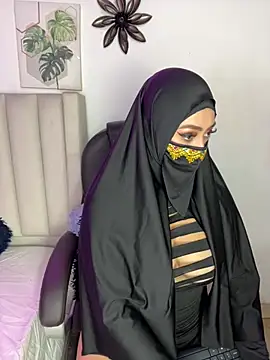 Aisha Malek online show from 04-16-26, 11:29