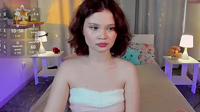 Snapshot of EmilyChaves chatting on 07-14-26, 10:43 EmilyChaves online show from 07-14-26, 10:43