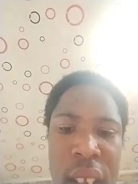 Snapshot of queemking chatting on 12-21-25, 12:07 queemking online show from 12-21-25, 12:07