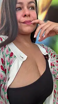 Snapshot of sweet_shadil_ chatting on 05-23-26, 01:48 sweet shadil online show from 05-23-26, 01:48