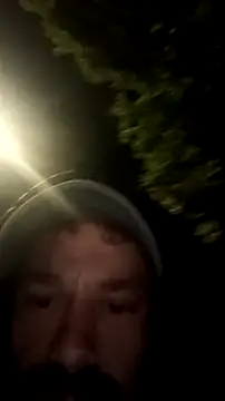 Snapshot of jvdzj-0_ chatting on 10-18-25, 10:21 jvdzj-0  online show from 10-18-25, 10:21