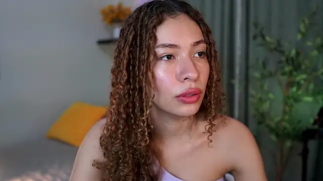 isabella-garcia- online show from 11-10-25, 11:04