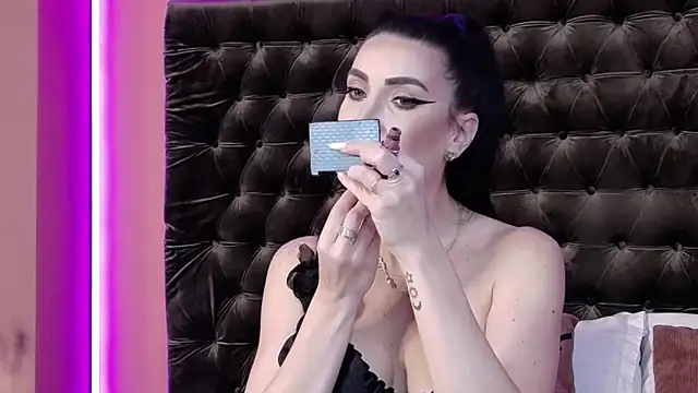 Snapshot of StephanyMillan chatting on 05-06-26, 05:35 StephanyMillan online show from 05-06-26, 05:35