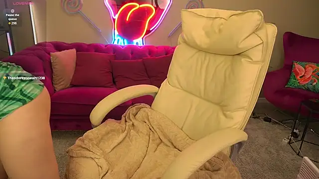 BellaLaPetit online show from 12-03-25, 02:48